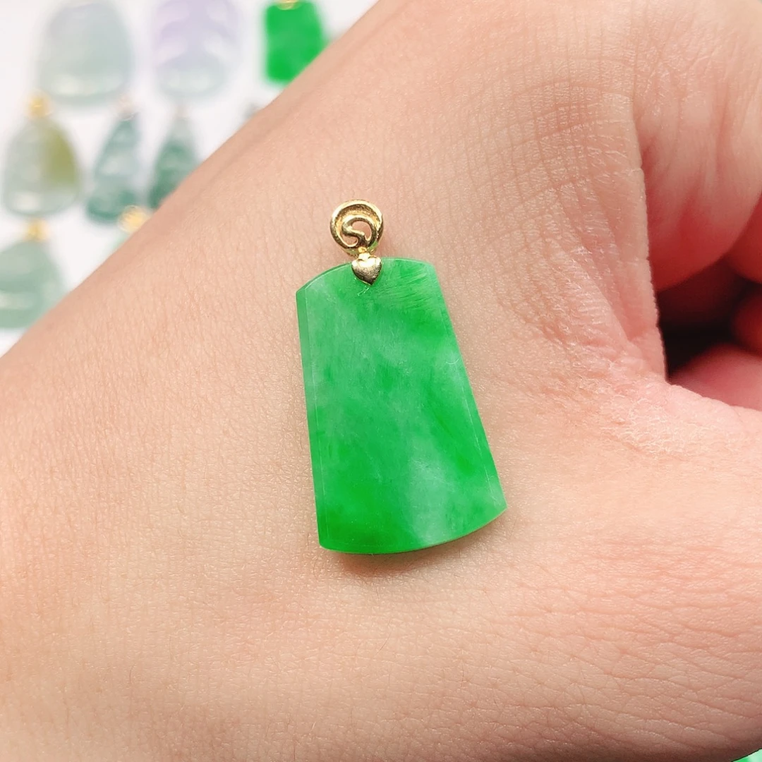 翡翠18K金镶嵌吊坠(不含链)