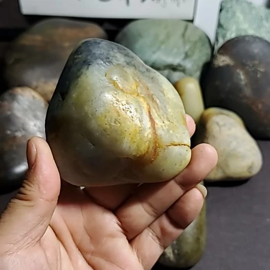 和田玉（糖玉）未镶嵌挂件