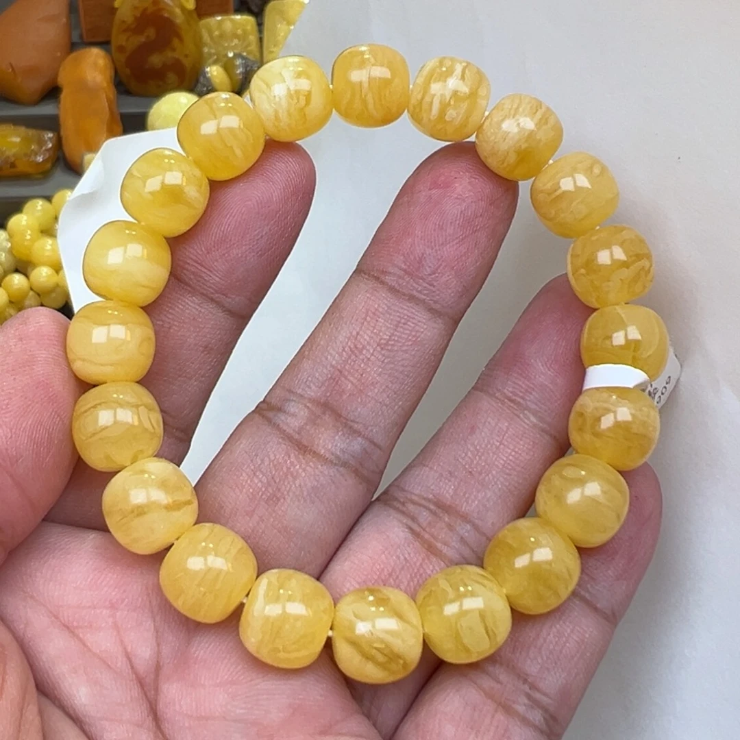 蜜蜡未镶嵌珠宝奇石11加18.13克