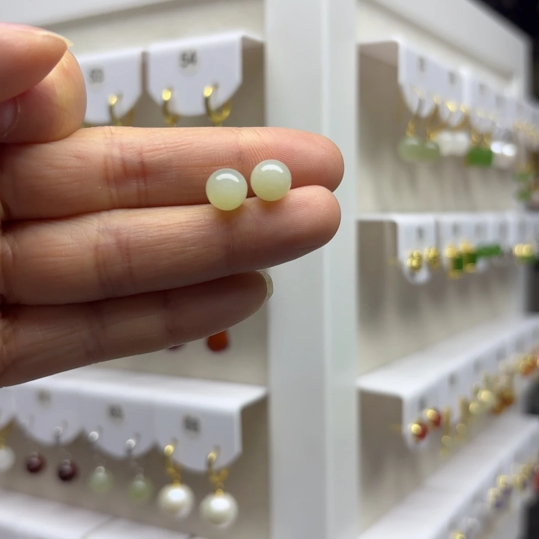 和田玉银S925镶嵌耳饰8mm