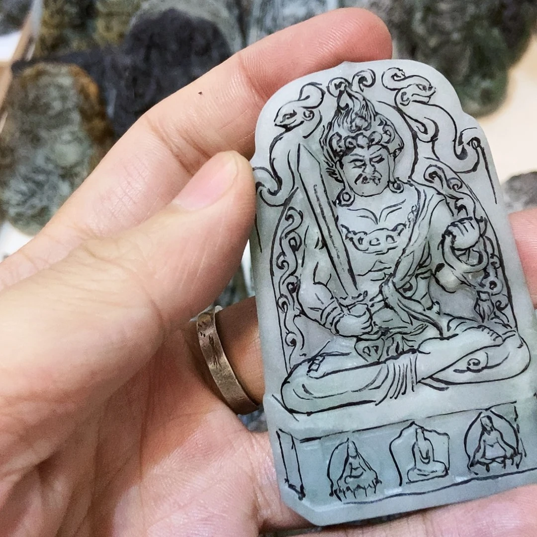 顽***石未镶嵌定制翡翠不具备v