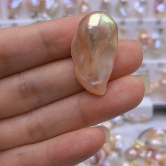 颈饰未镶嵌淡水珍珠