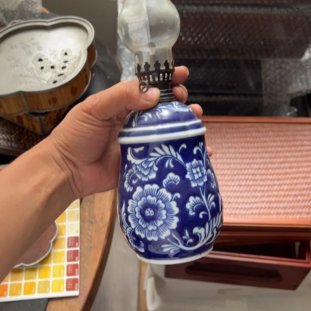 O***惠青花油灯的表现 才下班