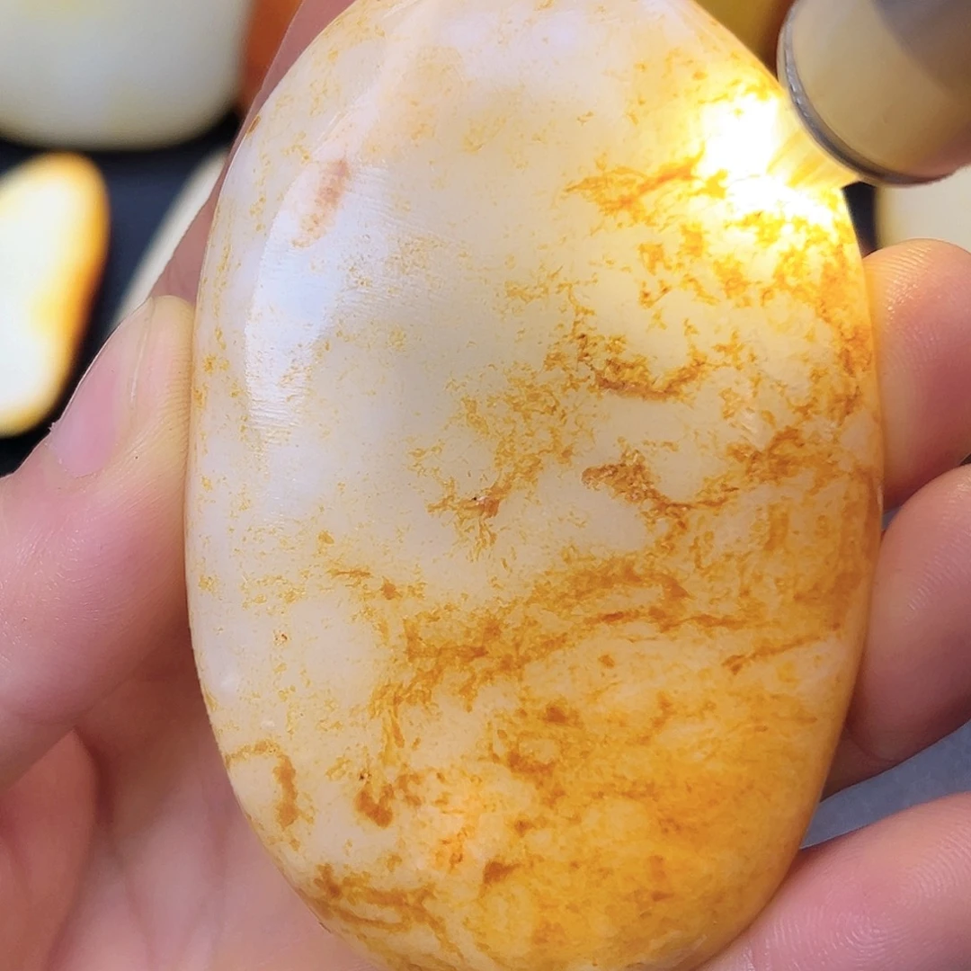 和田玉未镶嵌珠宝奇石