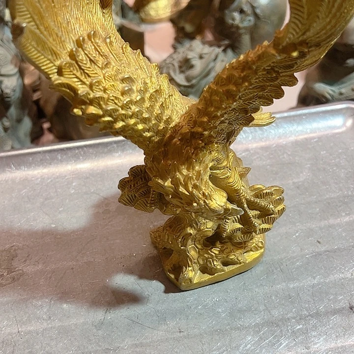 v**3黄铜摆件工艺品，