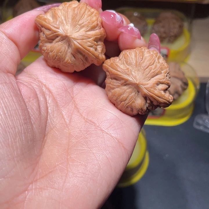 文玩核桃吊坠40战鼓