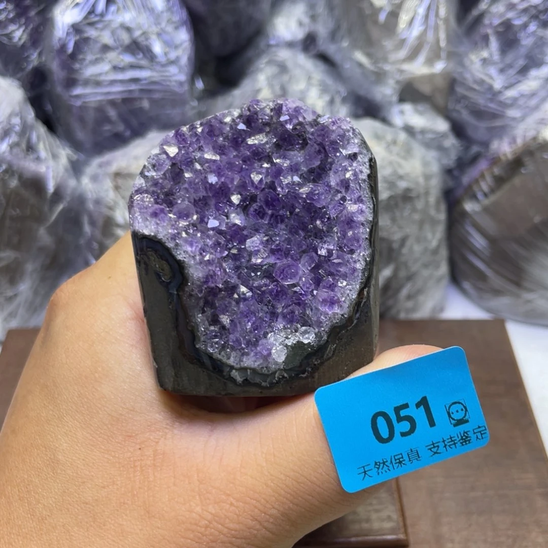 未镶嵌水晶大型摆件（非配饰）