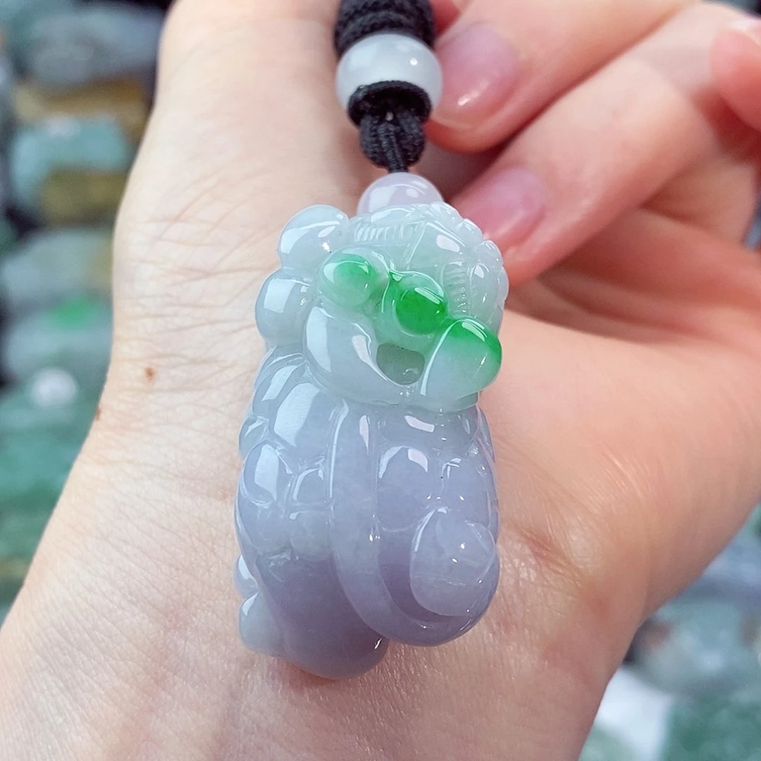 颈饰未镶嵌翡翠天然