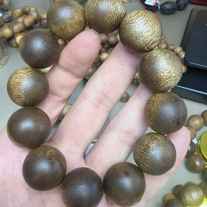 沉香碎屑沉香越南芽庄野生沉水白棋楠2.0