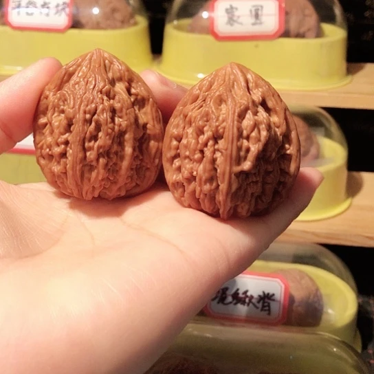 文玩核桃三角虎头王