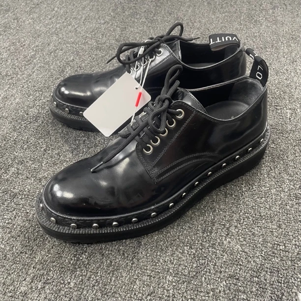 95新 LouisVuitton/路易威登  黑色板鞋41码98新公价9700