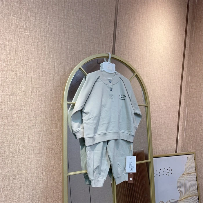 Z329    宝宝灰色长袖套装   春款