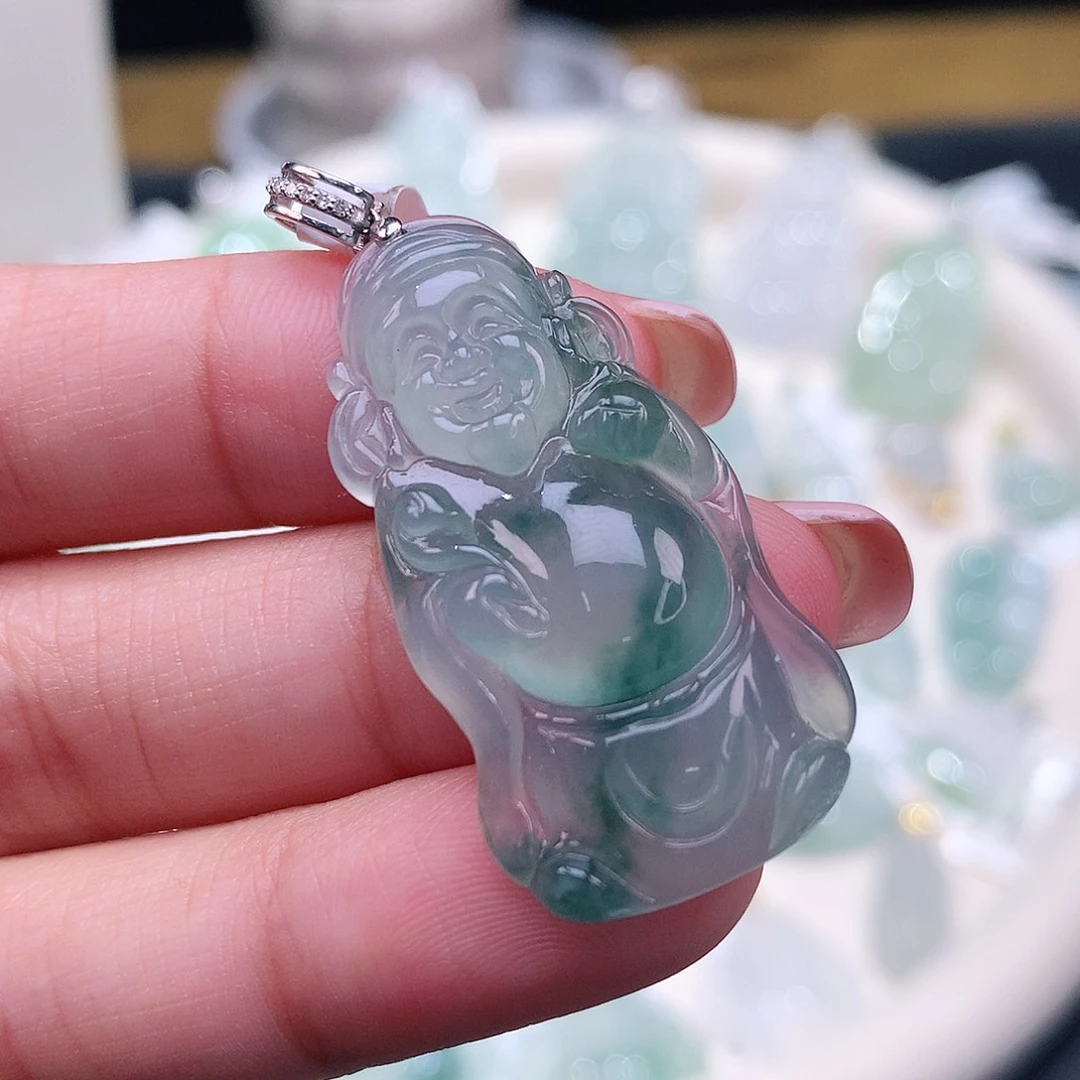 颈饰18K金镶嵌翡翠财神