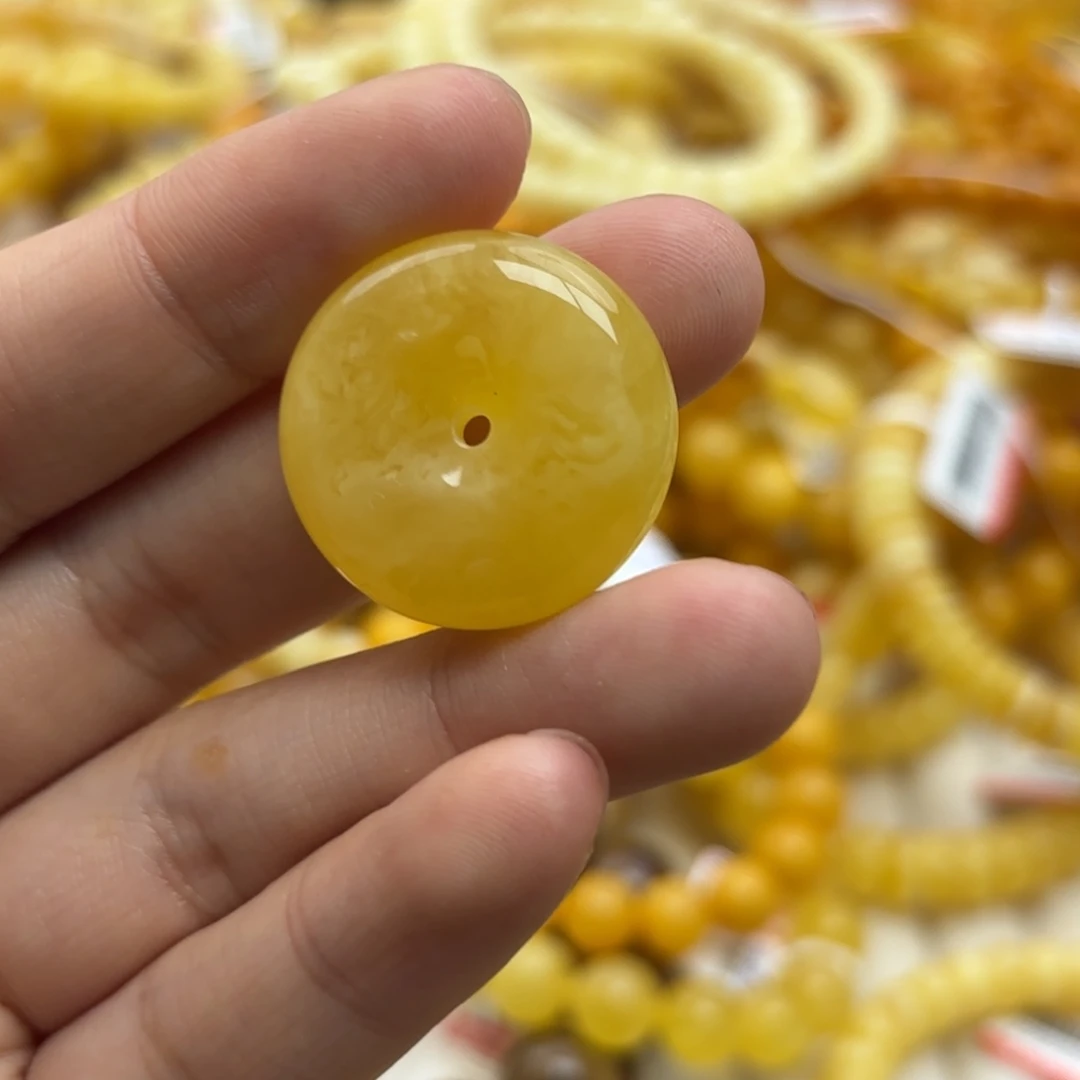 琥珀未镶嵌珠宝奇石
