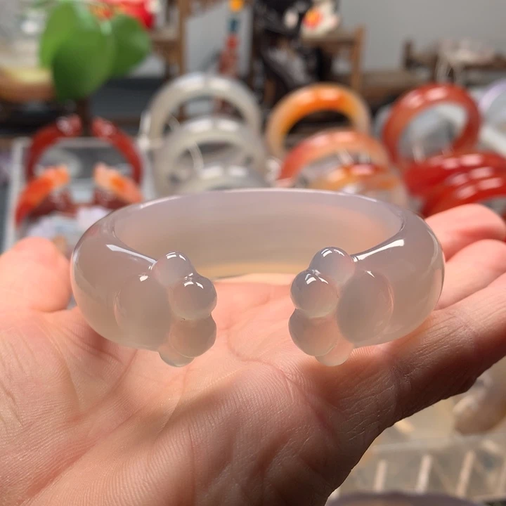 玛瑙/玉髓未镶嵌手镯