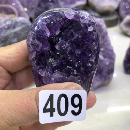 紫晶天然水晶摆件未镶嵌