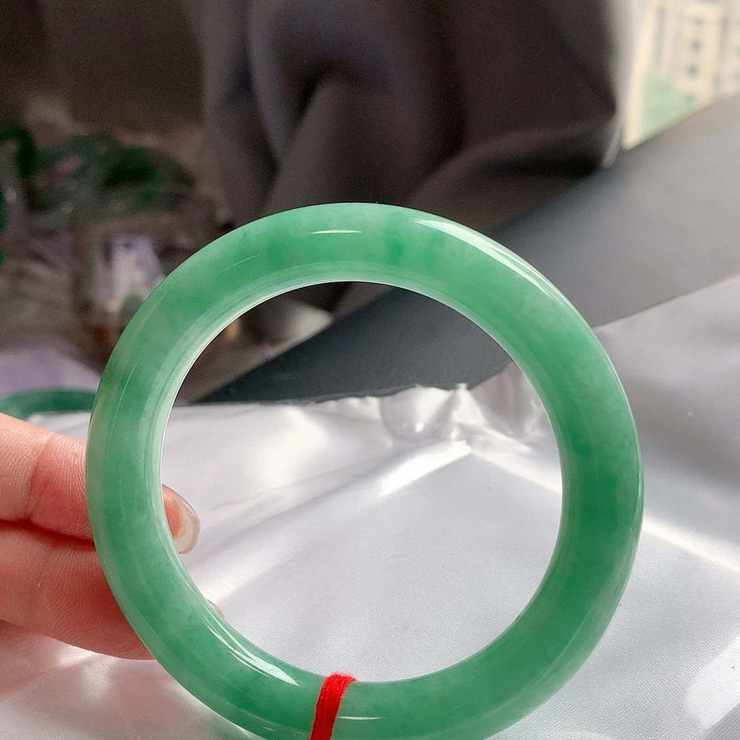 【闪购商品】未镶嵌手镯翡翠58