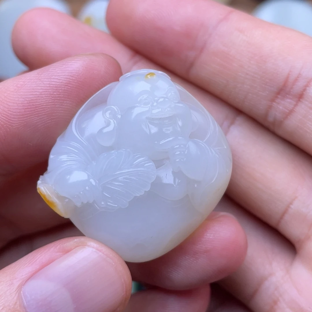 颈饰未镶嵌和田玉