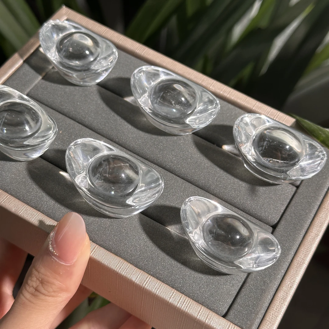 天然白水晶元宝雕刻件 多样性发其一 DK60