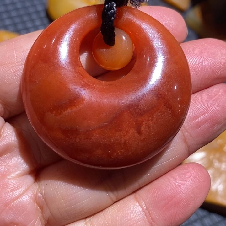 石英质玉（黄龙玉）未镶嵌挂件