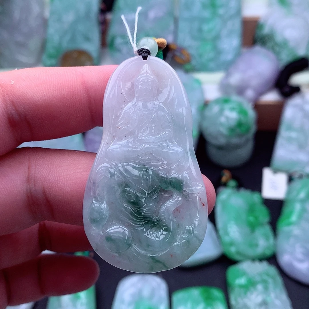吊坠(不含链)未镶嵌翡翠