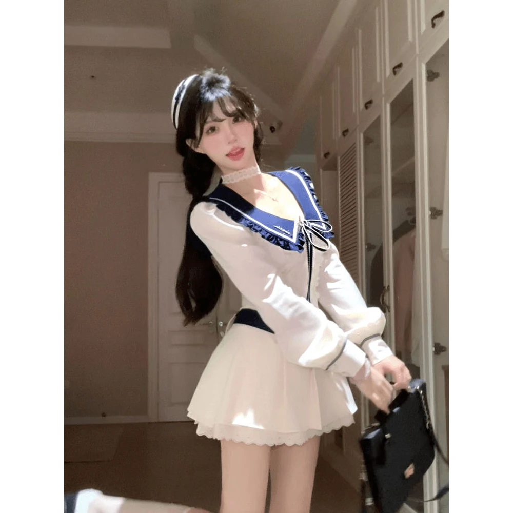 秋季学院风显瘦设计感长袖连衣裙甜美海军领短裙套装