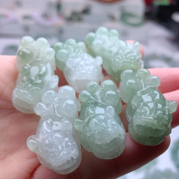 吊坠(不含链)未镶嵌翡翠貔貅6件