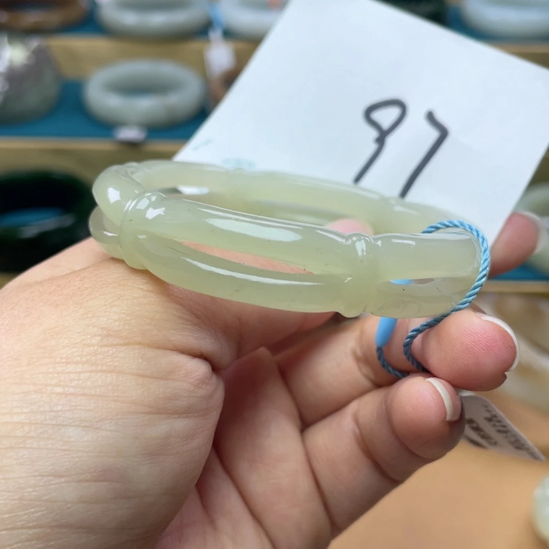 未镶嵌手镯和田玉圈口56