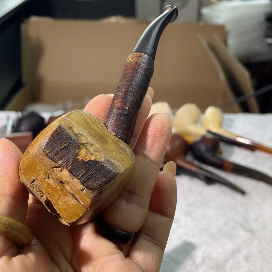 草**知草老弟专拍烟斗