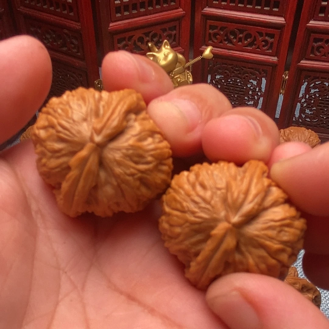 G***1把件文玩核桃32全白狮子
