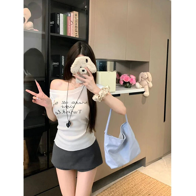 一字领短袖t恤衫修身女夏季显瘦设计感美式辣妹别致小众短款上衣