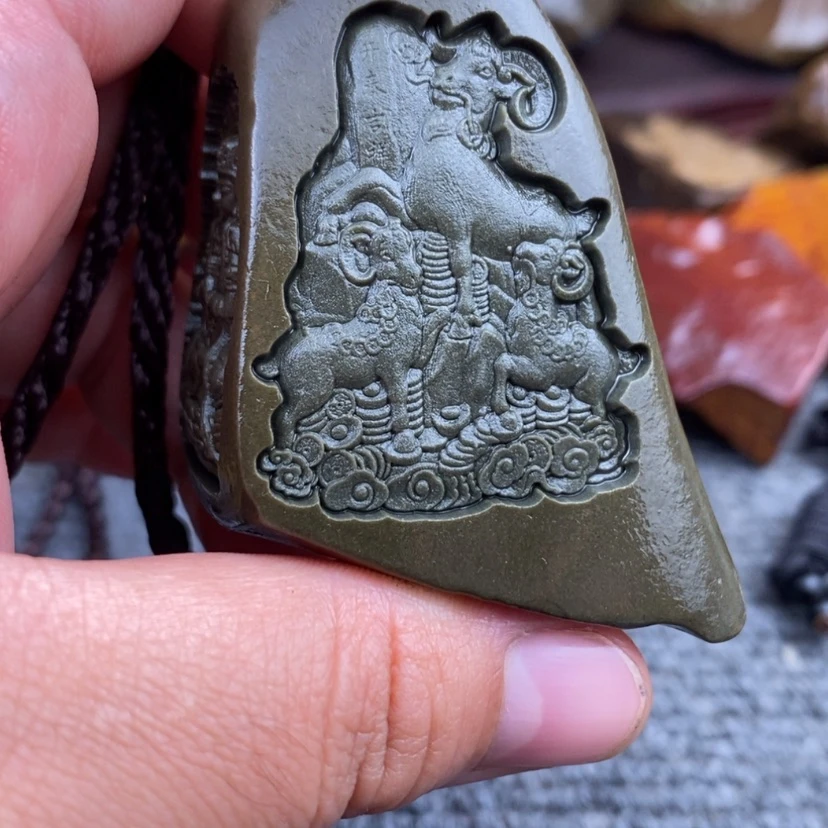 【闪购商品】原石雕刻手把件