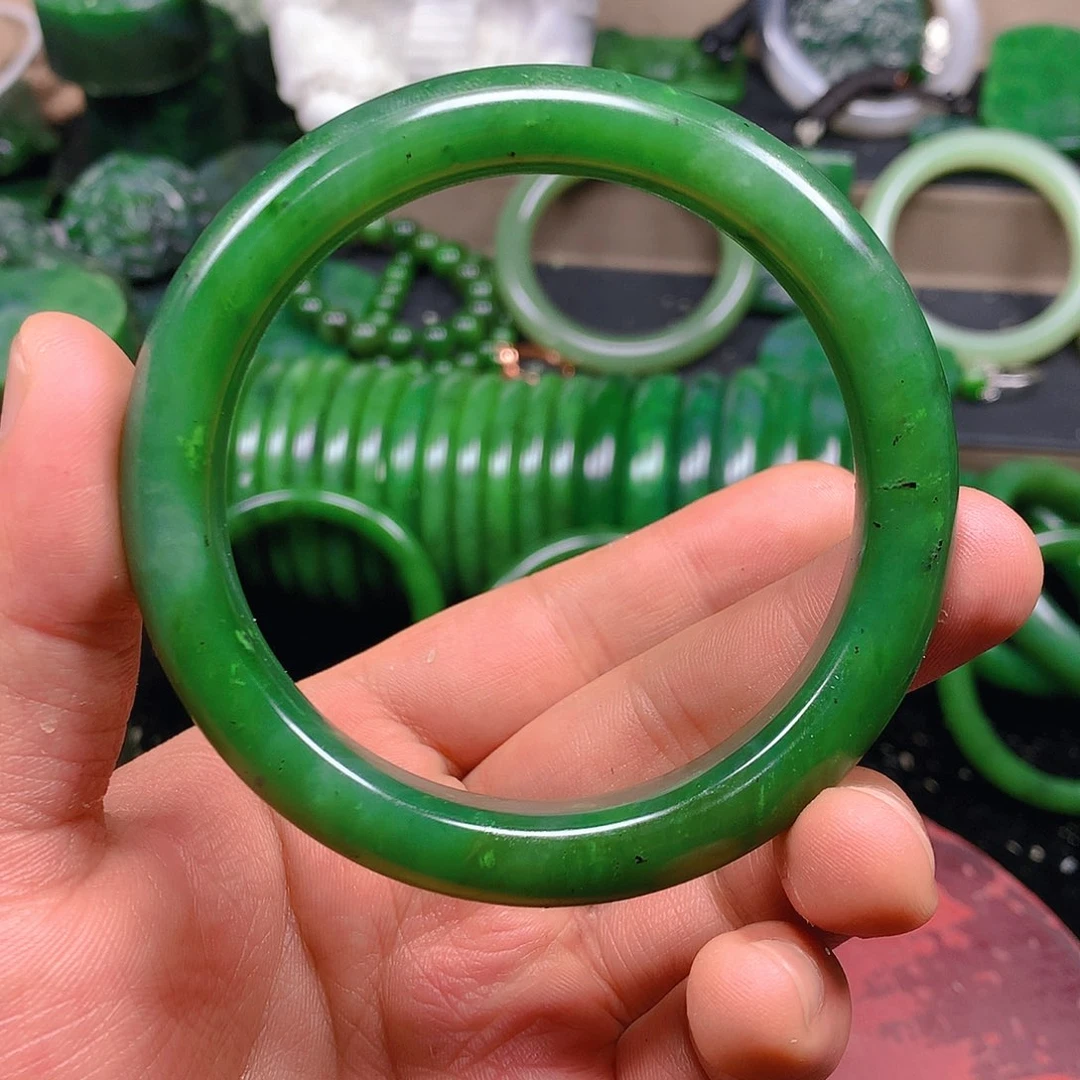 和田玉（碧玉）未镶嵌珠宝半成品花*