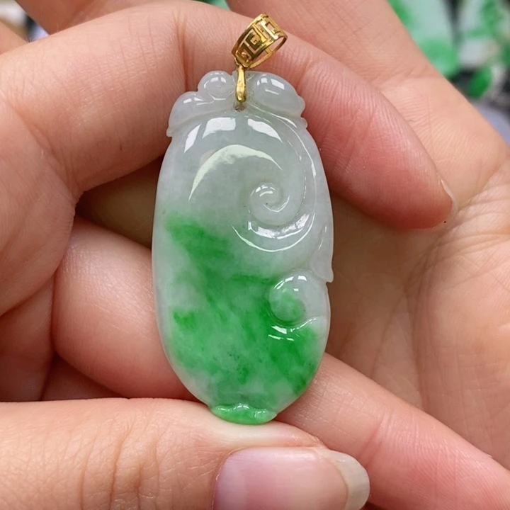 翡翠颈饰未镶嵌吊坠