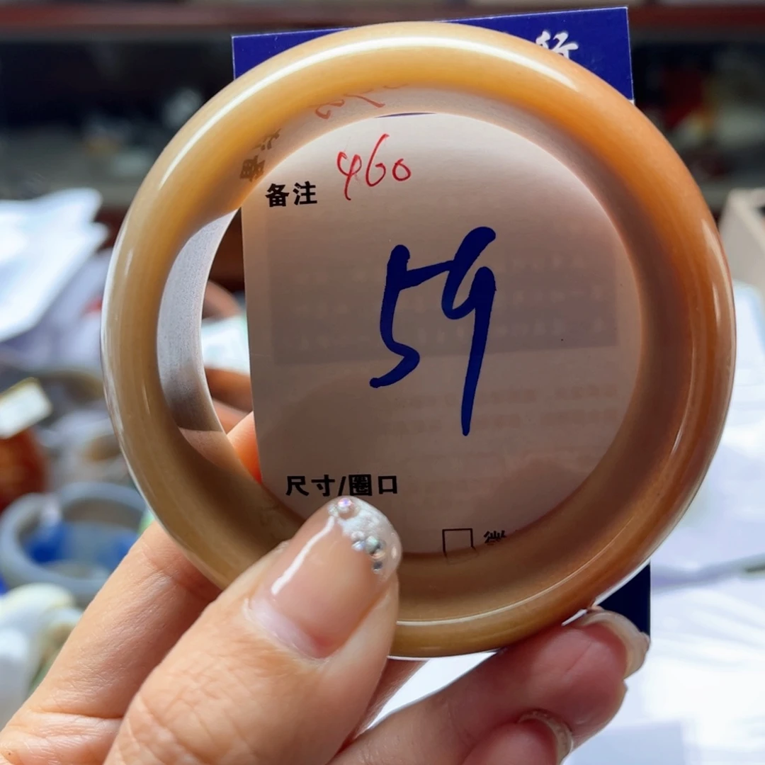 未镶嵌手镯石英岩玉