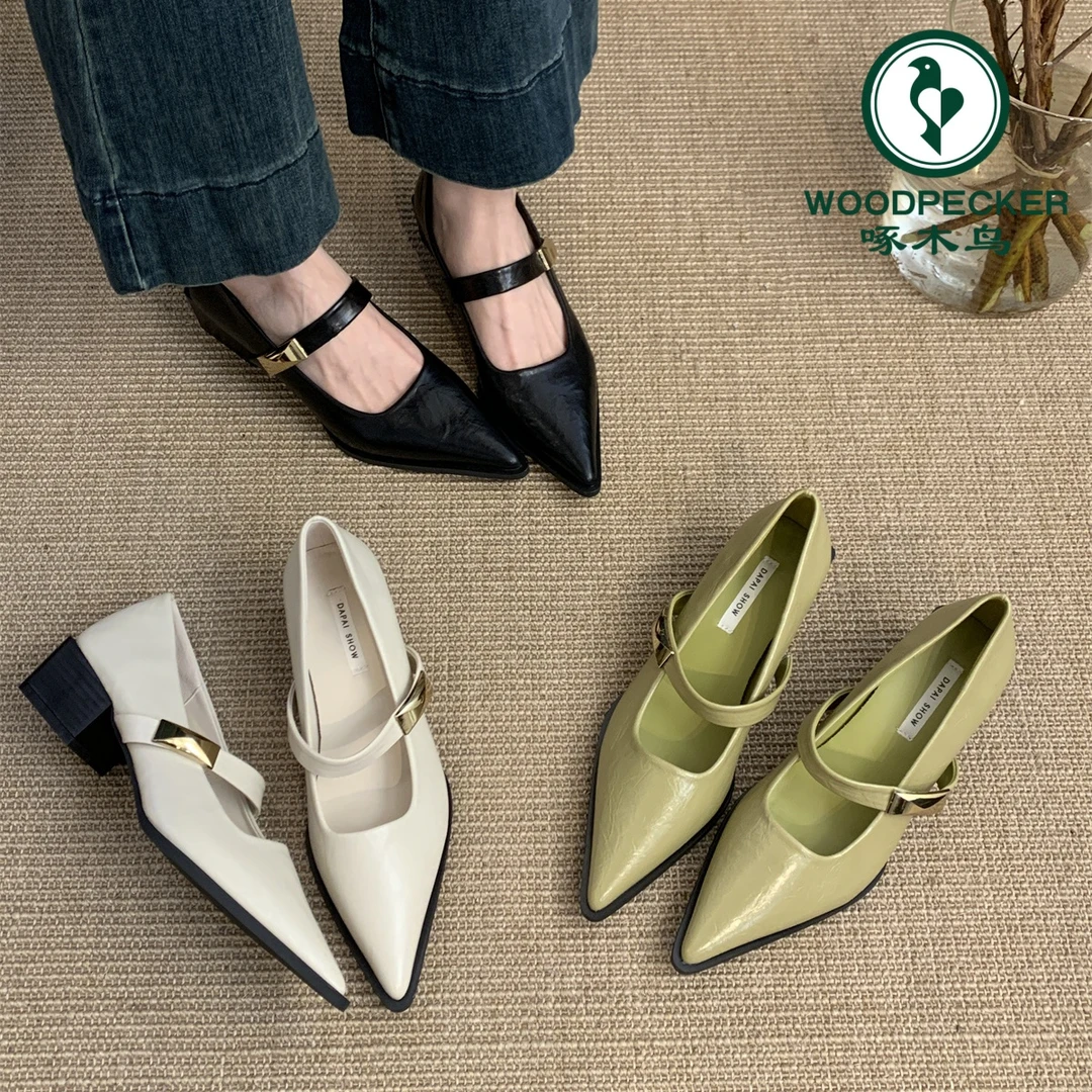 啄木鸟法式复古软皮一字带玛丽珍鞋女粗跟百搭尖头单鞋新款高跟鞋