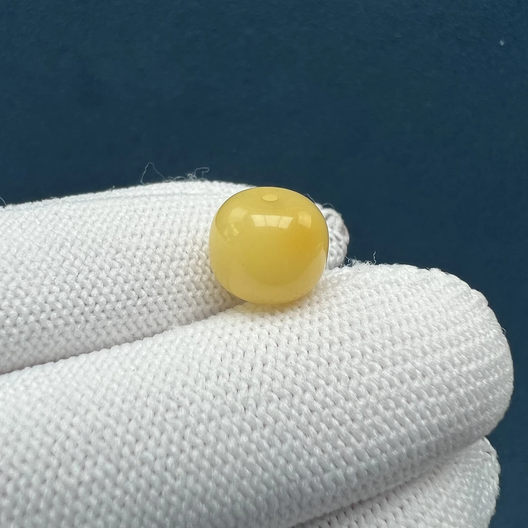 B9868天然原矿蜜蜡【微瑕】老型 10*8.5mm 支持复检 假一罚十