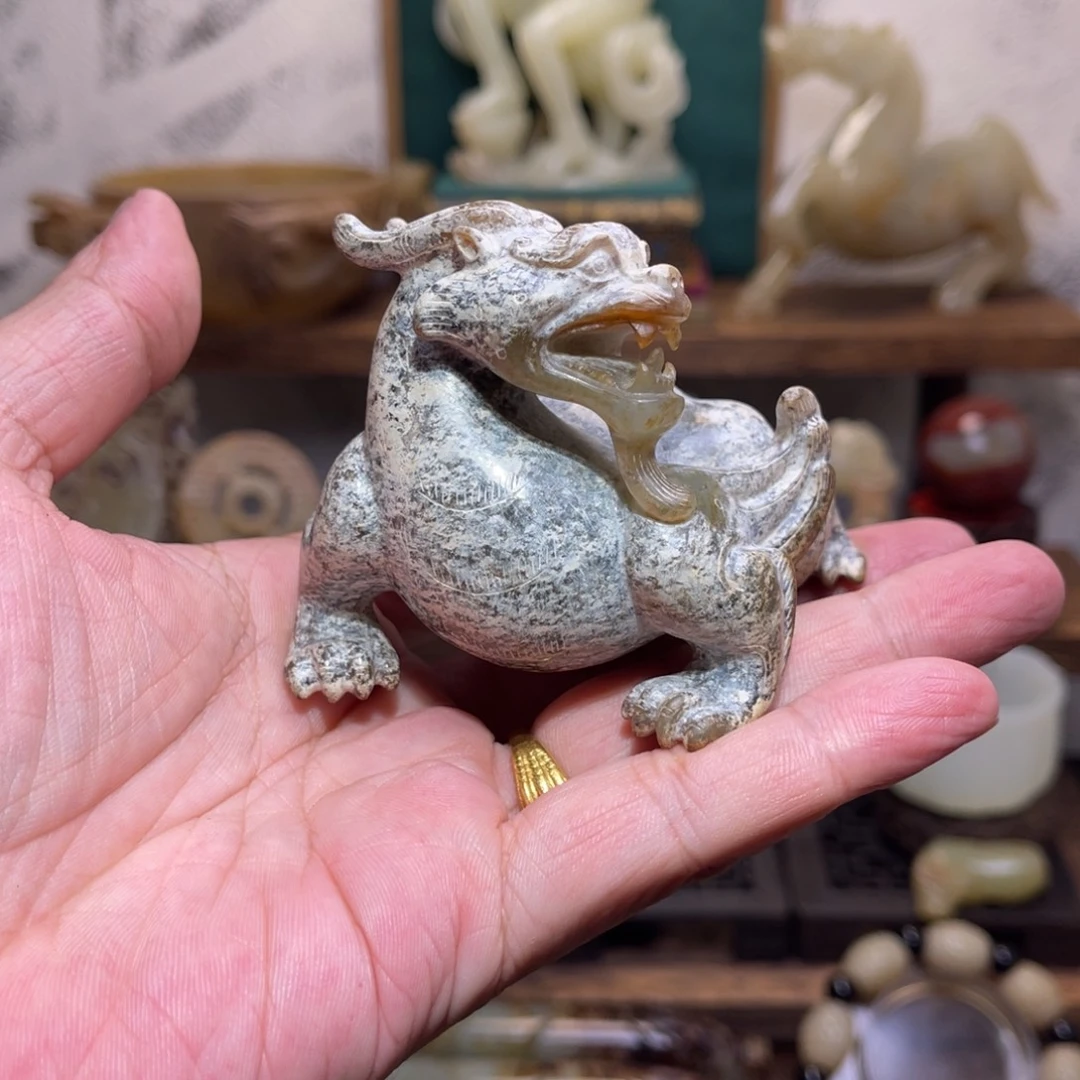 九***段和田玉未镶嵌摆件