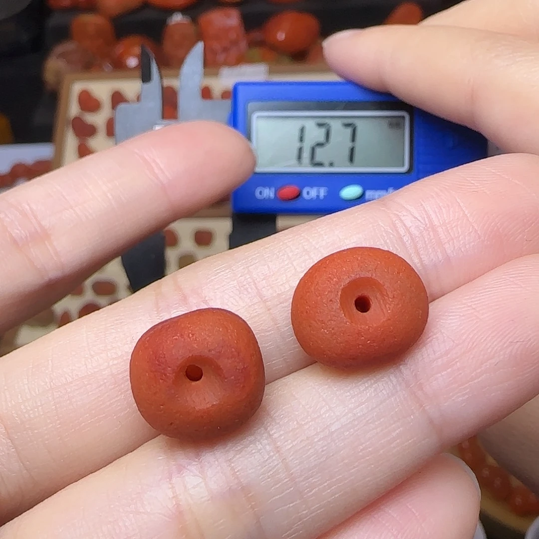 南红玛瑙未镶嵌颈饰