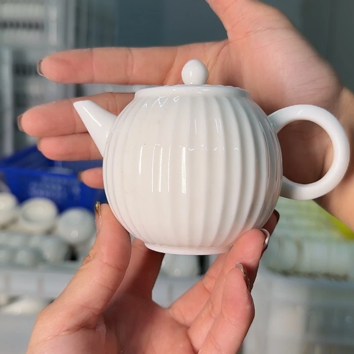 高端羊脂玉线条壶泡茶壶
