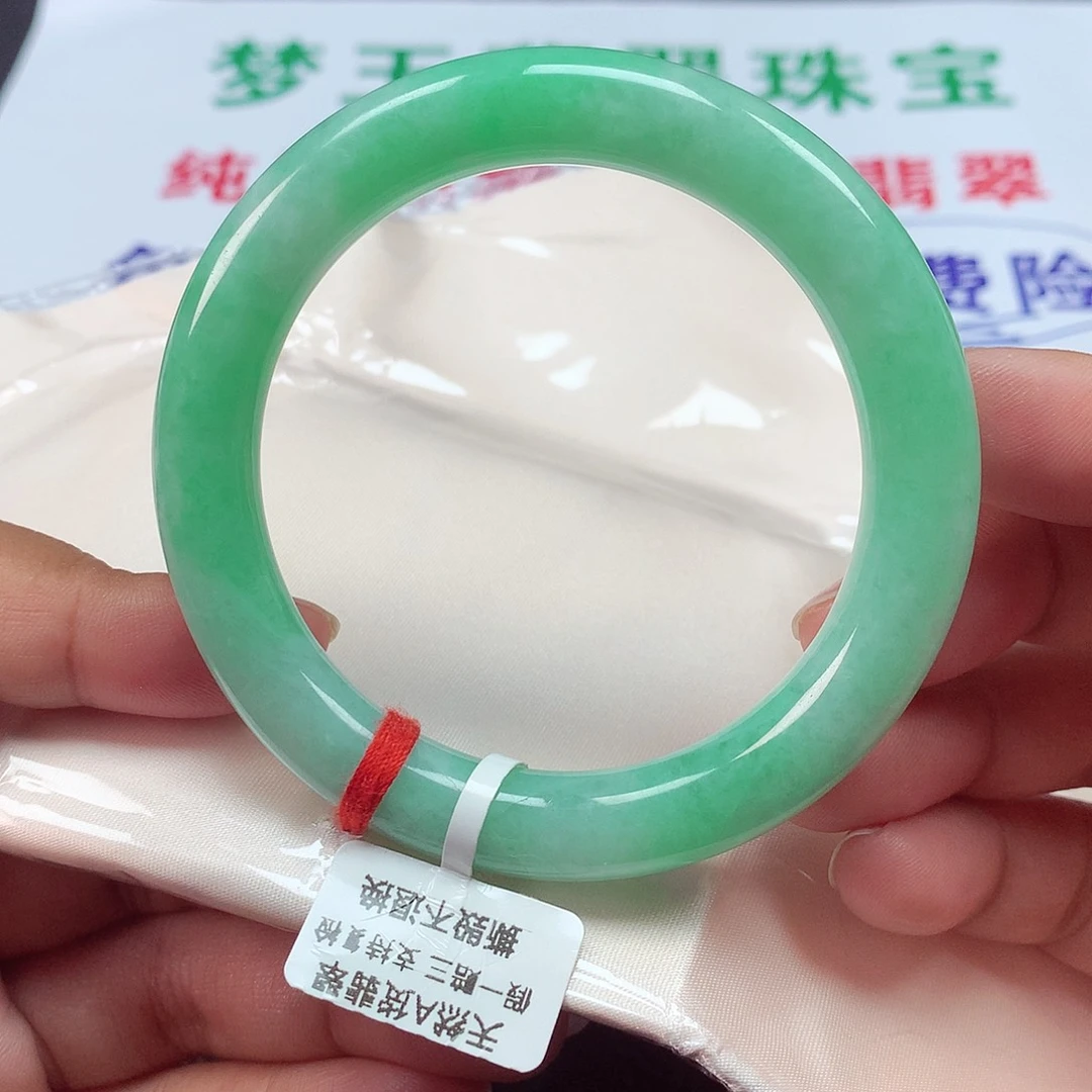 翡翠手镯未镶嵌天然缅甸A货翡翠手镯