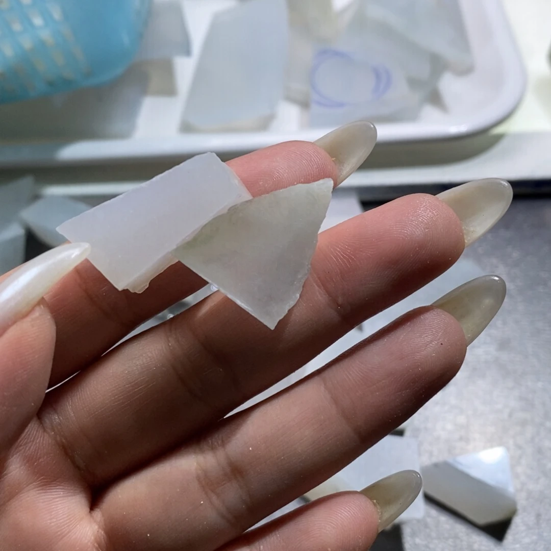 未镶嵌挂件翡翠九**翠
