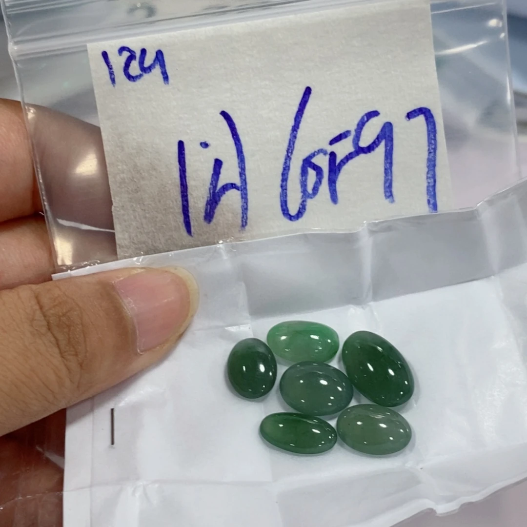 未镶嵌定制翡翠不