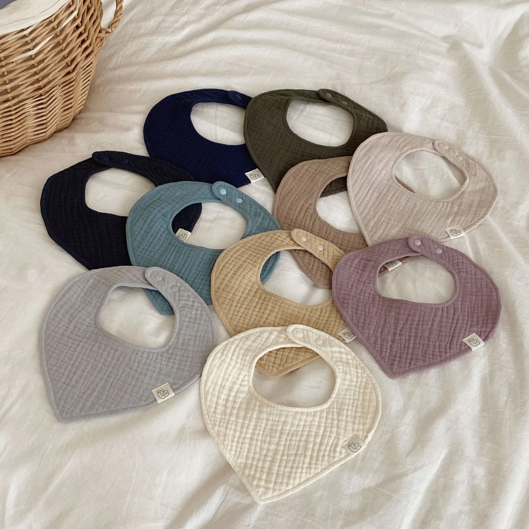 春夏薄款新生婴儿围嘴全棉绉布纱三角巾吸水透气纱布口水巾0-2岁