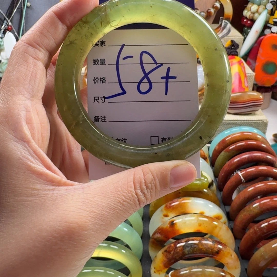 蛇纹石玉未镶嵌手镯478