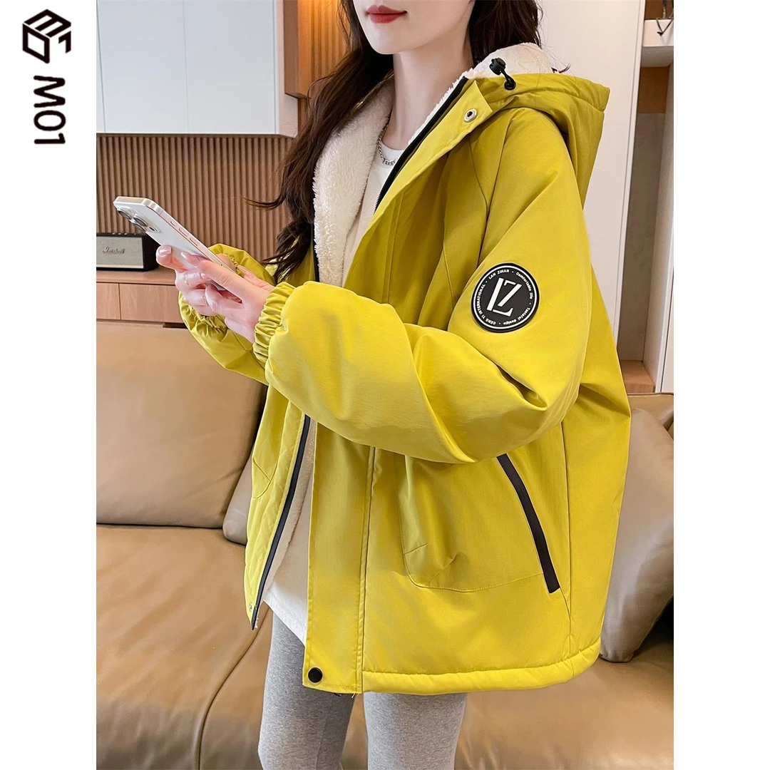 M01加绒加厚冲锋衣外套女秋冬季保暖棉衣宽松大码工装连帽绒棉服