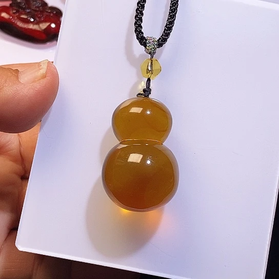 琥珀未镶嵌琥珀画葫芦