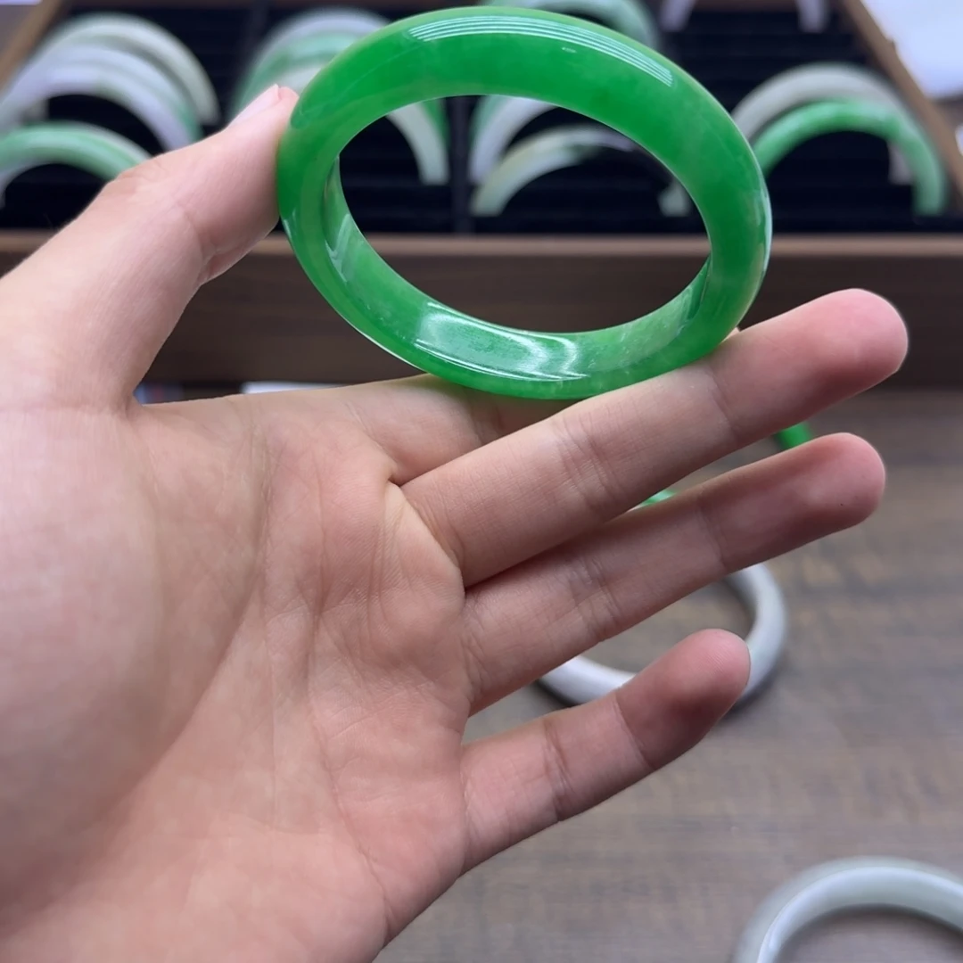 未镶嵌手镯翡翠d27