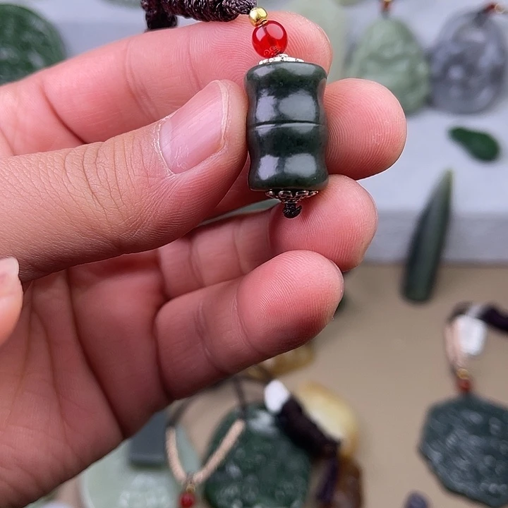 和田玉吊坠(不含链)未镶嵌