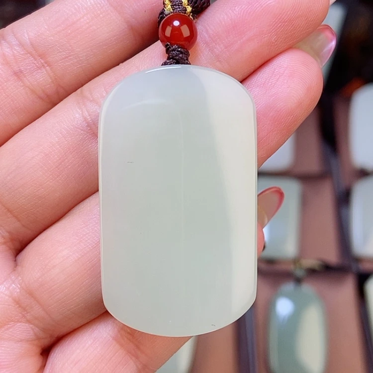 【闪购商品】颈饰未镶嵌和田玉